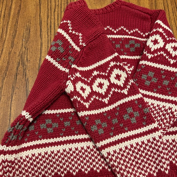 Gap Kids toddler size 2T red sweater with white rain deer with knitted designs. - Picture 4 of 5